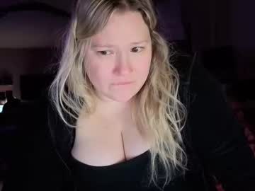 piggyrose's sex show image