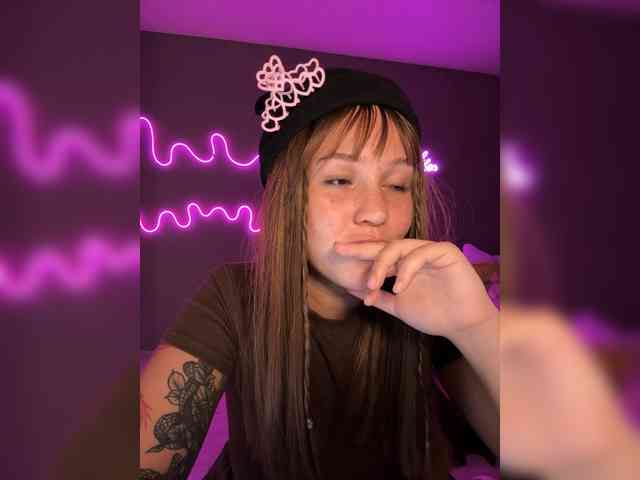 Изображение секс-шоу модели AmyGlad Изображение секс-шоу модели AmyGlad