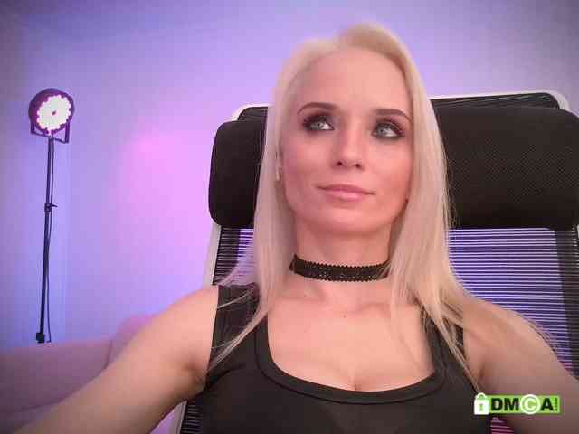 purple-love's sex show image