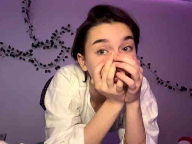 Изображение секс-шоу модели EvonneHeally Изображение секс-шоу модели EvonneHeally