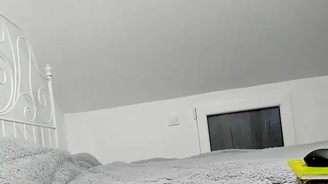 alesquirt33's sex show image