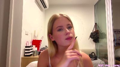 Sexshow-Bild von LeliaHier Sexshow-Bild von LeliaHier