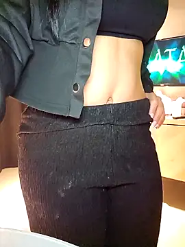 Maddythemilf's sex show image