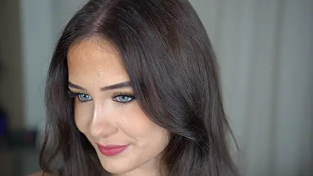 Изображение секс-шоу модели Peachxlush Изображение секс-шоу модели Peachxlush