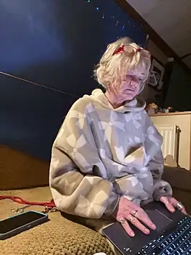 Изображение секс-шоу модели ladyboatlady