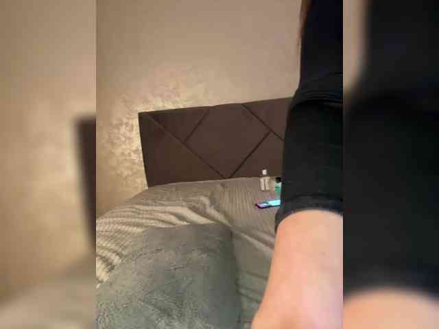 Big-ass----'s sex show image