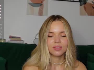 corni__'s sex show image
