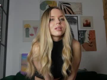 corni__'s sex show image