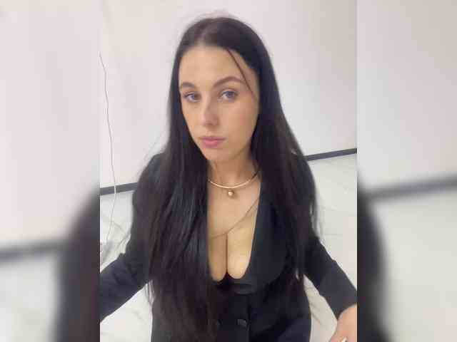 Potifays's sex show image