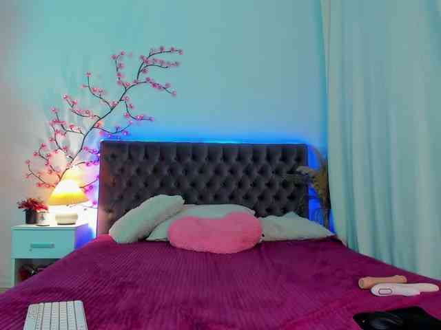 Sexshow-Bild von CurlyDream Sexshow-Bild von CurlyDream
