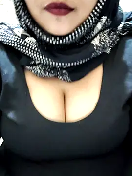 Indian-Nazia's sex show image