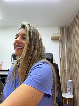 alicee16's sex show image
