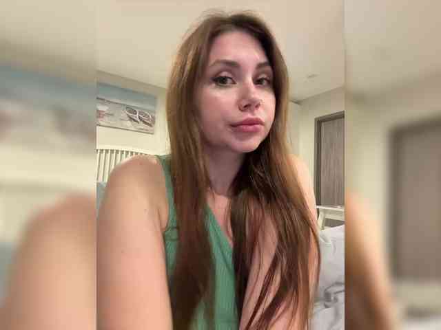 Sexshow-Bild von -LeiaProseccina- Sexshow-Bild von -LeiaProseccina-