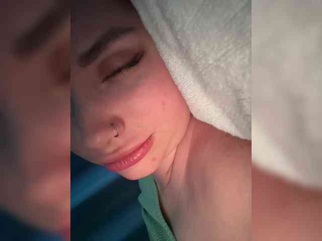 Sexshow-Bild von -LeiaProseccina- Sexshow-Bild von -LeiaProseccina-