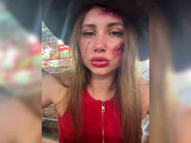 Sexshow-Bild von -LeiaProseccina- Sexshow-Bild von -LeiaProseccina-