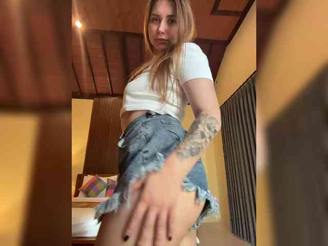 Изображение секс-шоу модели -LeiaProseccina-