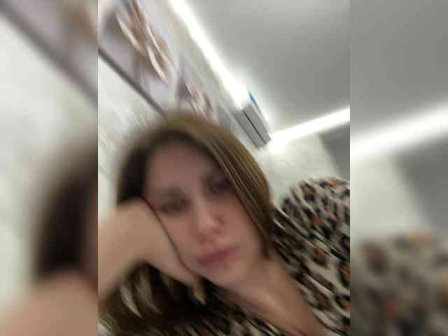 Изображение секс-шоу модели -LeiaProseccina- Изображение секс-шоу модели -LeiaProseccina-