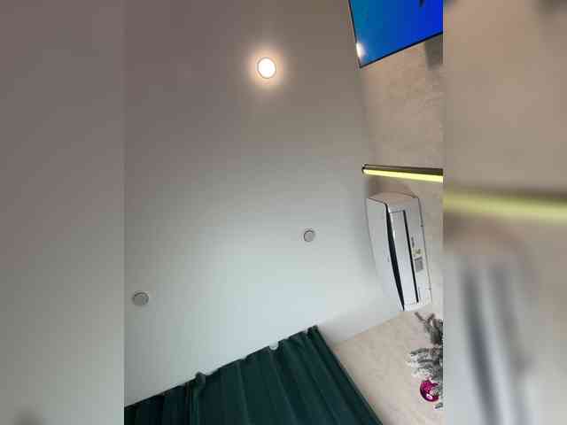 Ellidi's sex show image