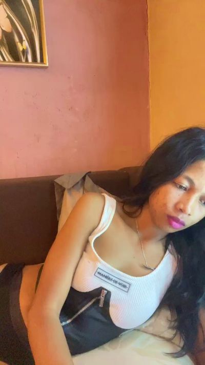 Изображение секс-шоу модели MissEllede19