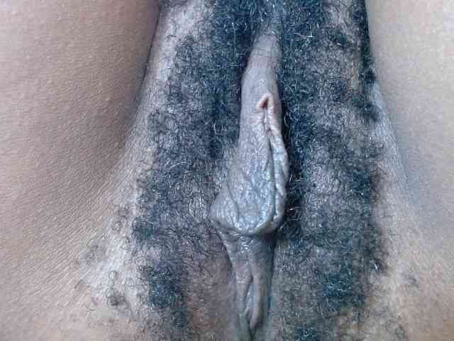 Skinybitchx's sex show image