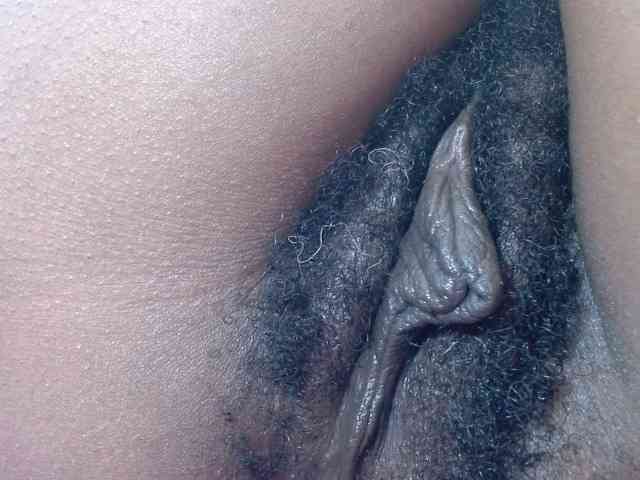 Skinybitchx's sex show image