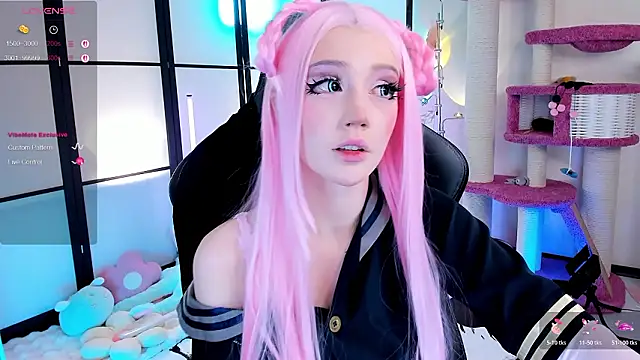 MilkyCute's sex show image