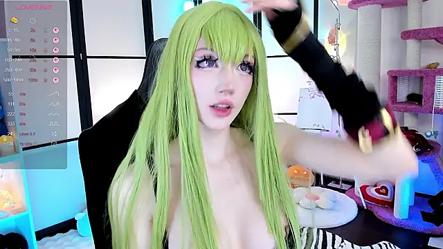 MilkyCute's sex show image