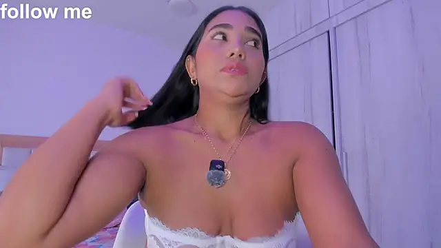 Изображение секс-шоу модели mia_hank