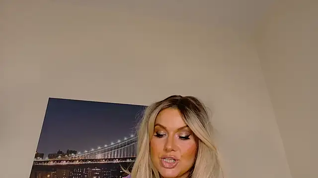 Изображение секс-шоу модели Tinkerbell822 Изображение секс-шоу модели Tinkerbell822