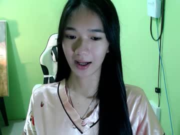 innocent_reign69's sex show image