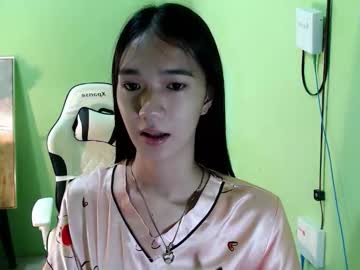 innocent_reign69's sex show image