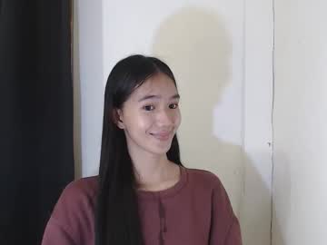 innocent_reign69's sex show image