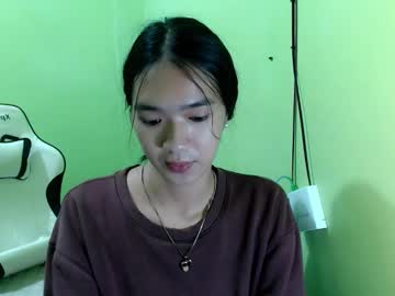 innocent_reign69's sex show image