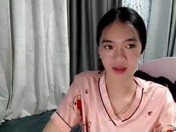 innocent_reign69's sex show image