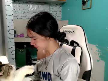 innocent_reign69's sex show image