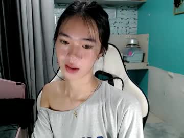 innocent_reign69's sex show image