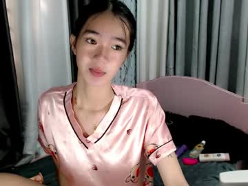 innocent_reign69's sex show image