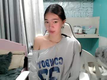 innocent_reign69's sex show image