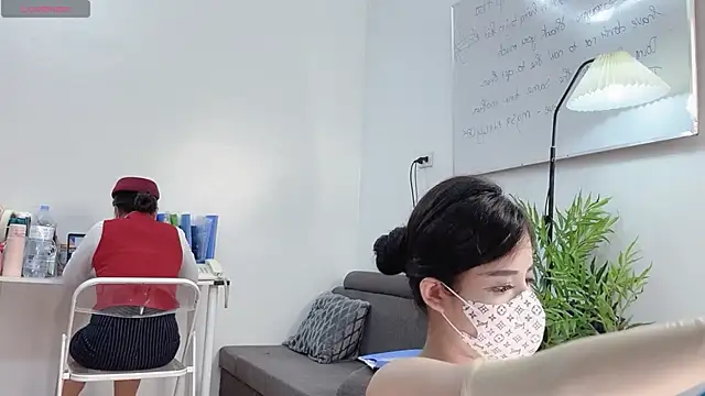 Mono-StewardessMysa's sex show image