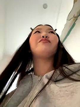 Aiko_Yumi's sex show image