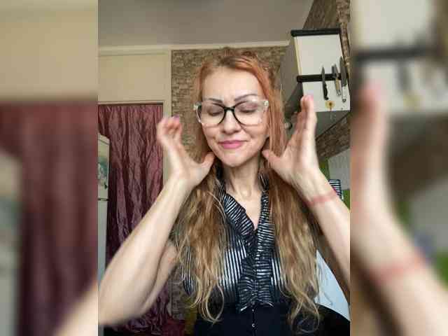 Ritia's sex show image