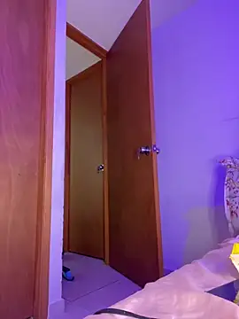 Изображение секс-шоу модели riri_brunnete Изображение секс-шоу модели riri_brunnete