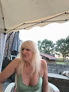 Heidiblueeyes's sex show image