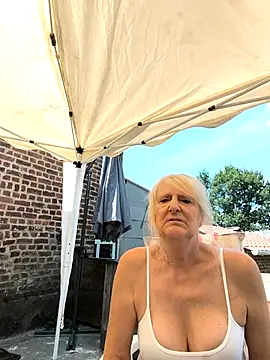 Heidiblueeyes's sex show image