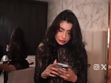 itsdarly's sex show image
