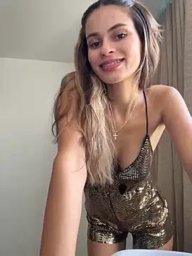 Изображение секс-шоу модели cuteluci_ Изображение секс-шоу модели cuteluci_