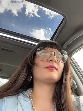 urpuppymoon's sex show image