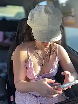 urpuppymoon's sex show image