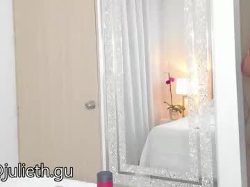 julibunny111's sex show image
