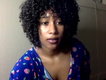 Sexshow-Bild von gyalxoxo Sexshow-Bild von gyalxoxo